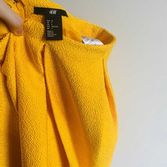 H&M Sunny Yellow Skirt - Picture 4 of 4